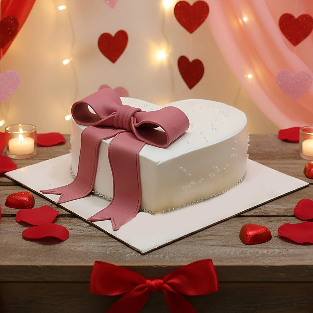 Valentine’s Signature Bow on Heart Cake