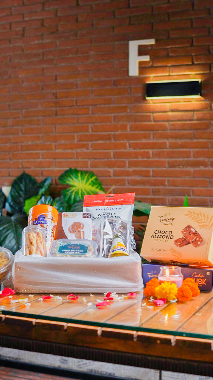 Chocolate Brownie with Choco Almond Cookie Gift Hamper
