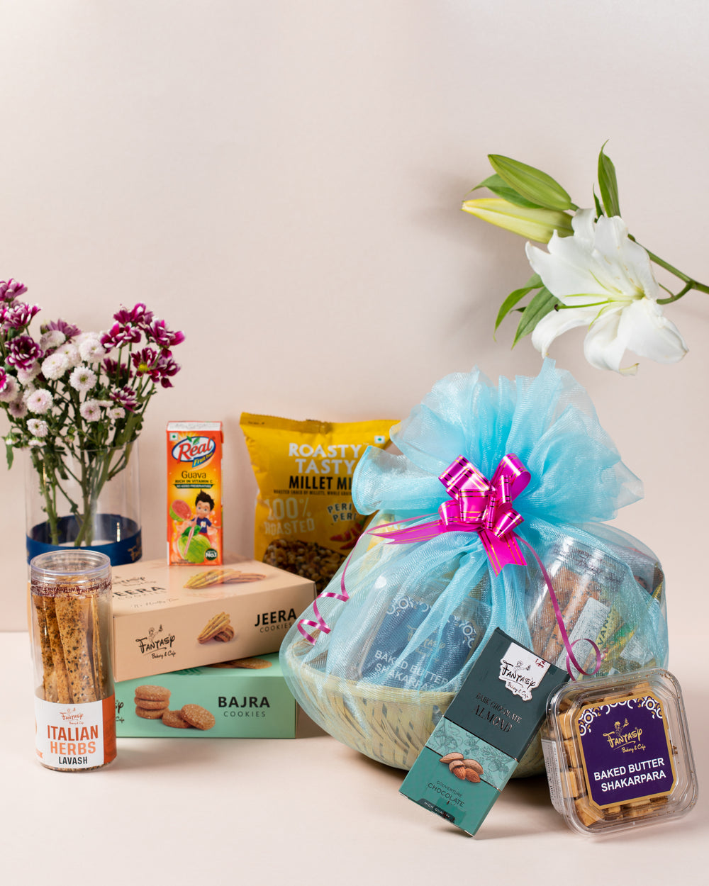 Premium Gourmet Gift Hamper with Assorted Snacks and Pantry Essentials